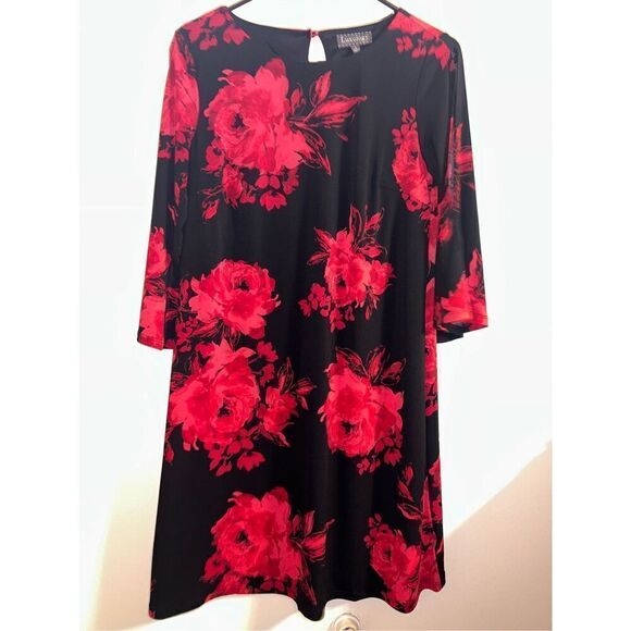 Luxolgy dress size small - Picture 1 of 5